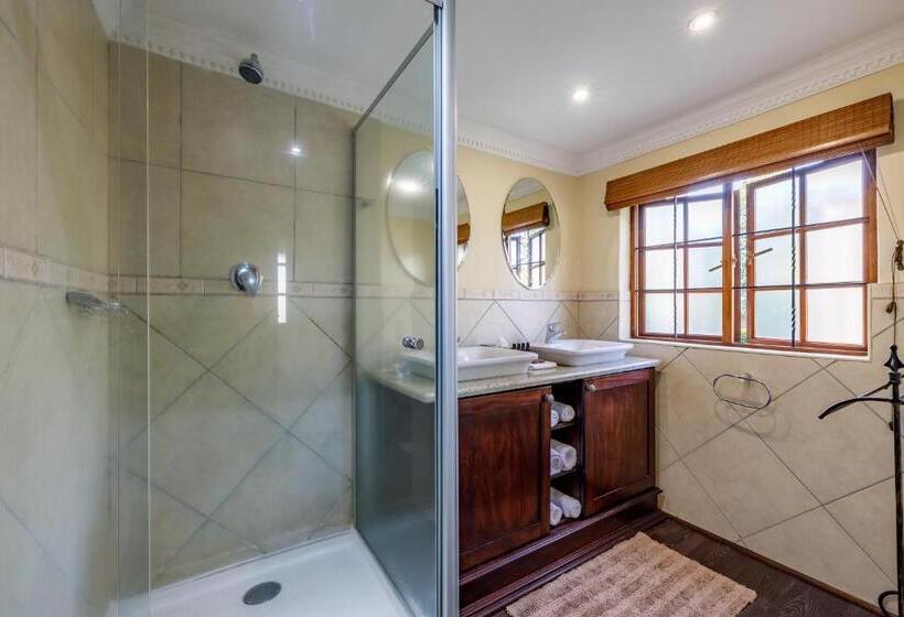 مبيت وإفطار Country Lane Lodge