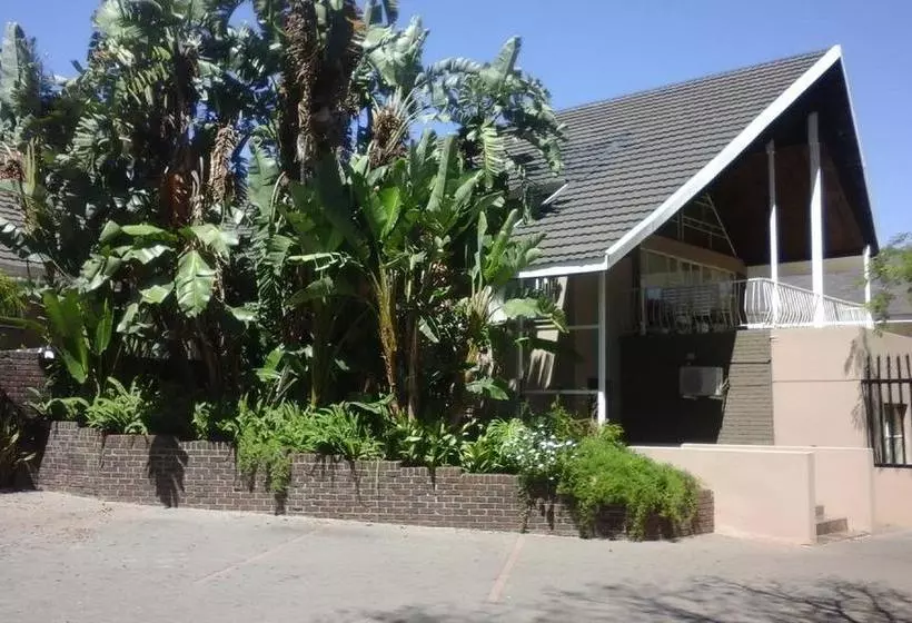 ベッドアンドブレックファースト Rustenburg Guesthouse