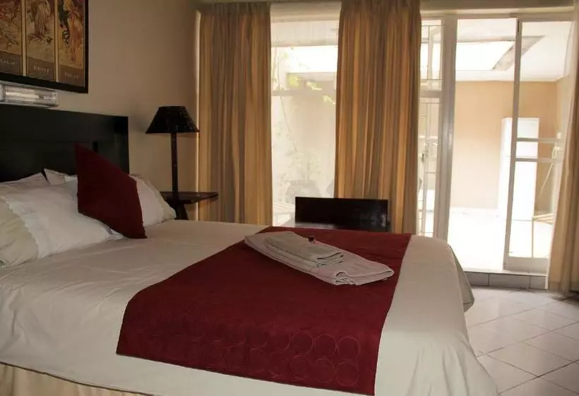 ベッドアンドブレックファースト Rustenburg Guesthouse