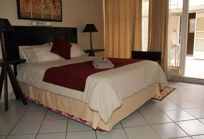 ベッドアンドブレックファースト Rustenburg Guesthouse