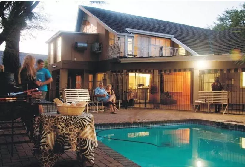 ベッドアンドブレックファースト Rustenburg Guesthouse