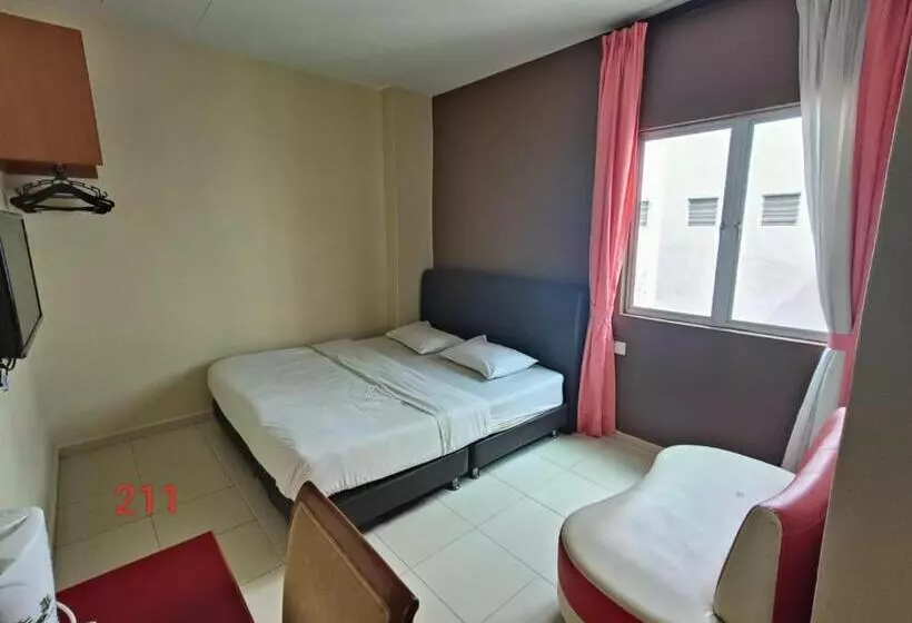Hotel Doris