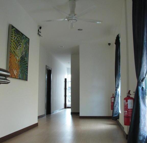 هتل Fargo Boutique