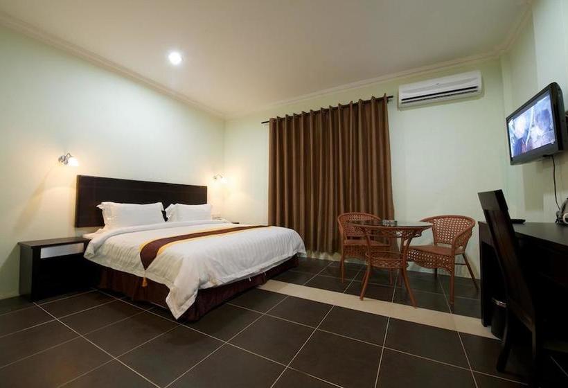 هتل Han Palace  Semporna