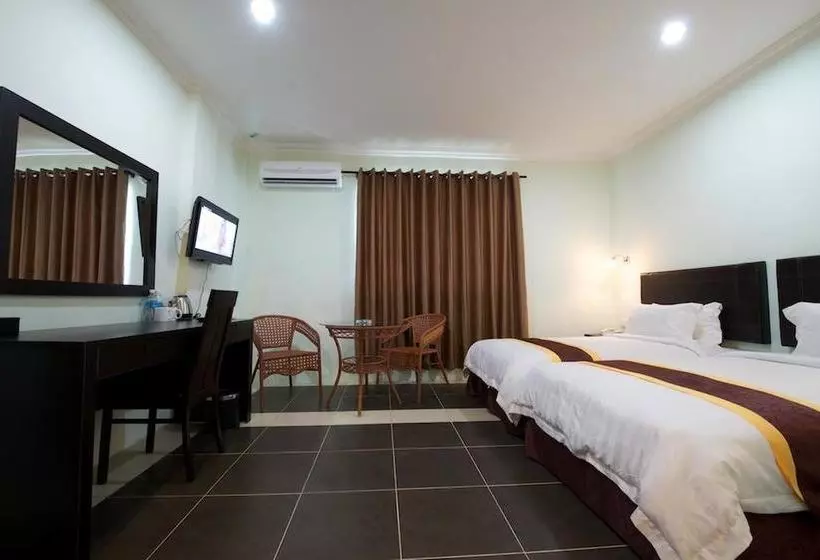 Hotelli Han Palace  Semporna