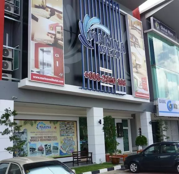 هتل Zamburger Laurence Melaka  Marina Well