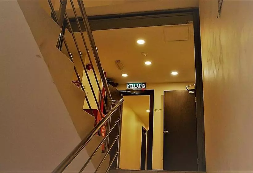Hotel Transit