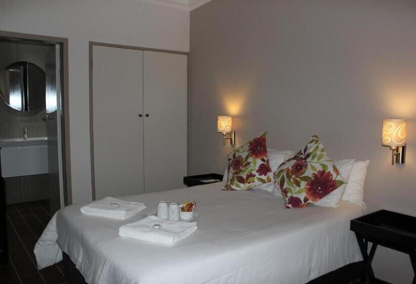 Отель Travel Lodge