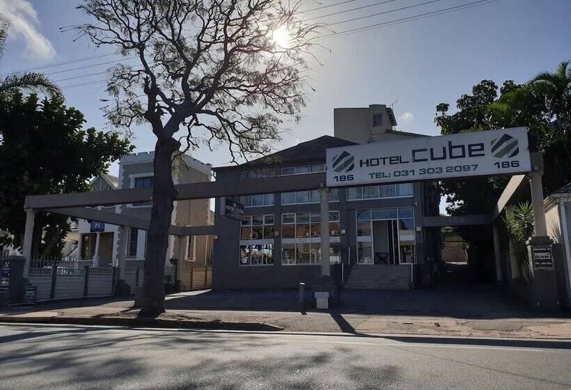 Hotel Cube