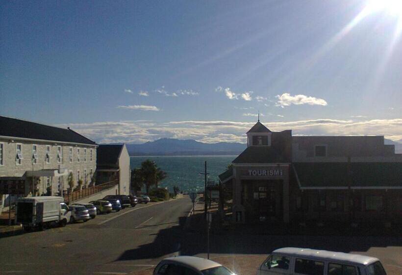 Mile Crunchers Backpackers & Hostelling