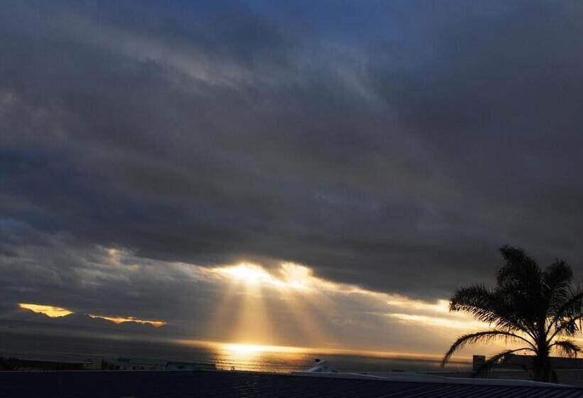 Mile Crunchers Backpackers & Hostelling