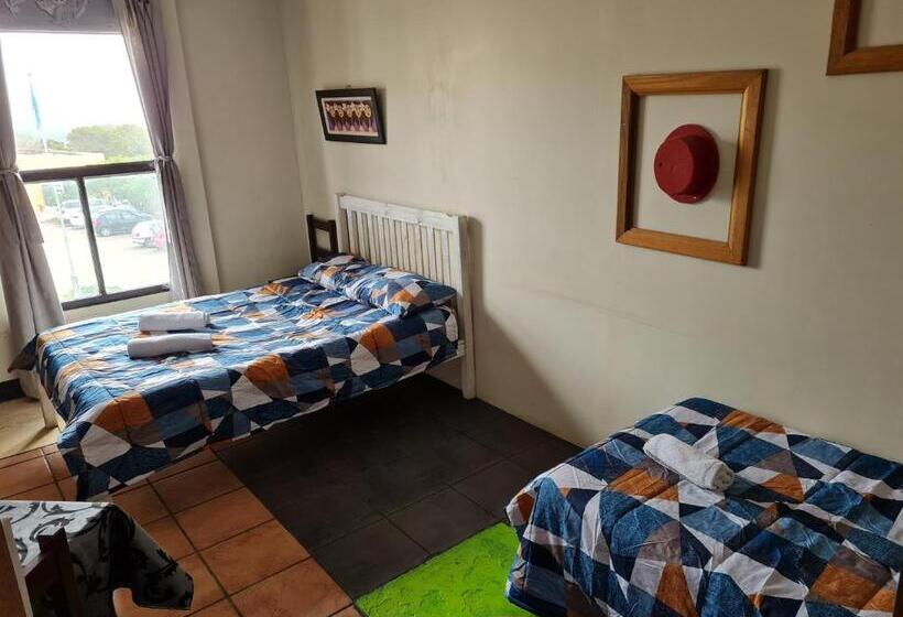 Mile Crunchers Backpackers & Hostelling