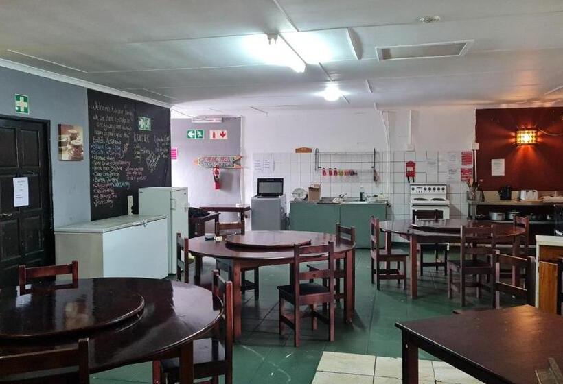 Mile Crunchers Backpackers & Hostelling