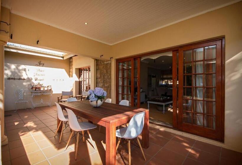 The Rose Cottage B&b