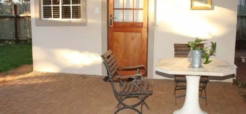 Swallows Nest B&b