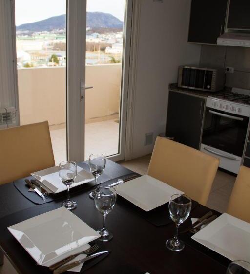 هتل Los Arboles Apart