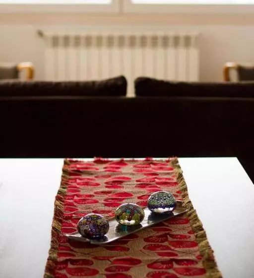 هتل Los Arboles Apart