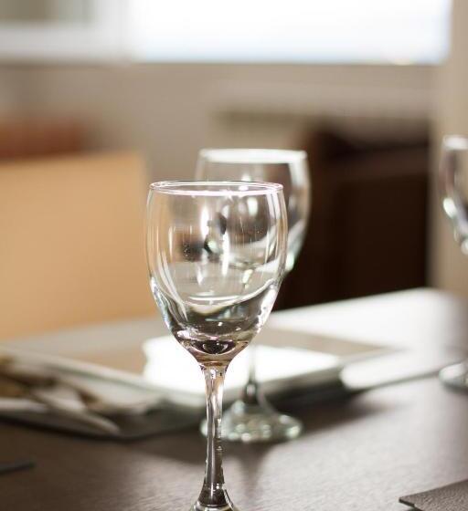 هتل Los Arboles Apart