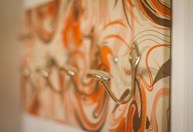 هتل Los Arboles Apart