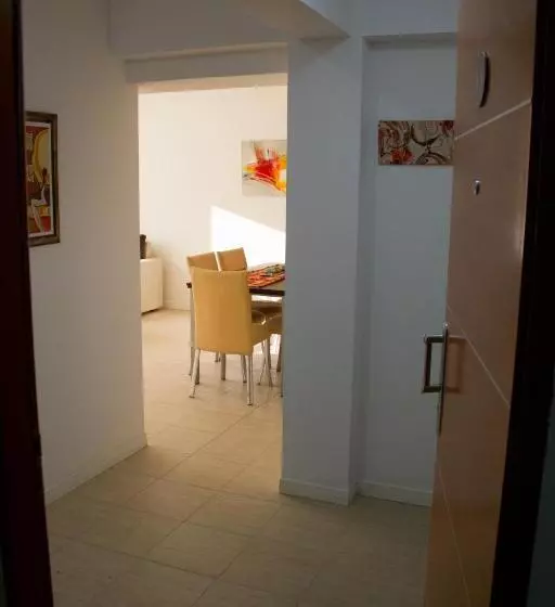 هتل Los Arboles Apart