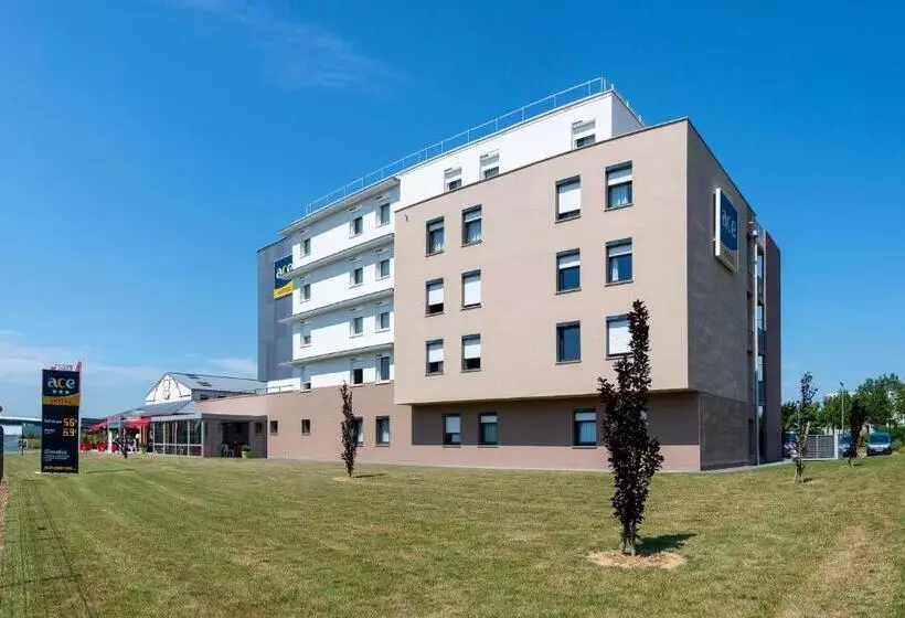 ホテル Ace Hôtel Caen Nord Mémorial