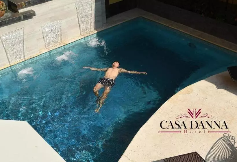 هتل Casa Danna