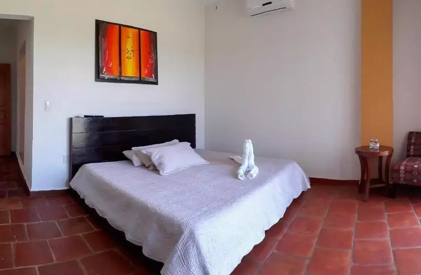 ホテル Jardín Cerritos Xochitepec