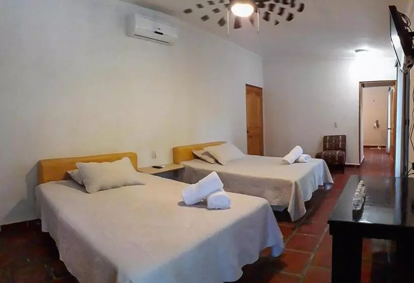 ホテル Jardín Cerritos Xochitepec