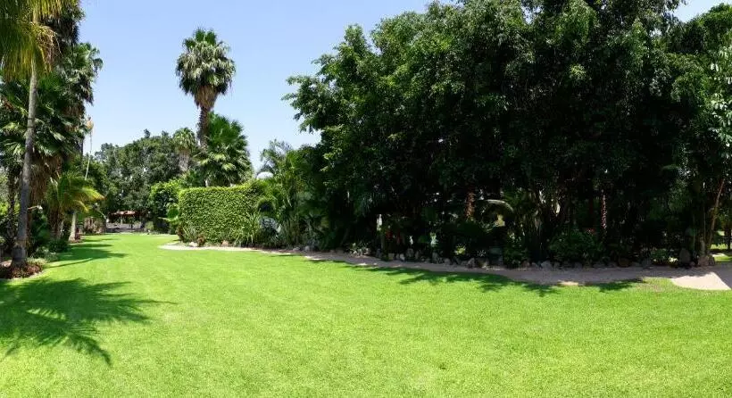 ホテル Jardín Cerritos Xochitepec