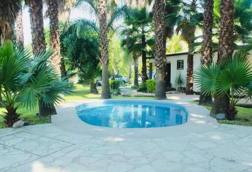 ホテル Jardín Cerritos Xochitepec