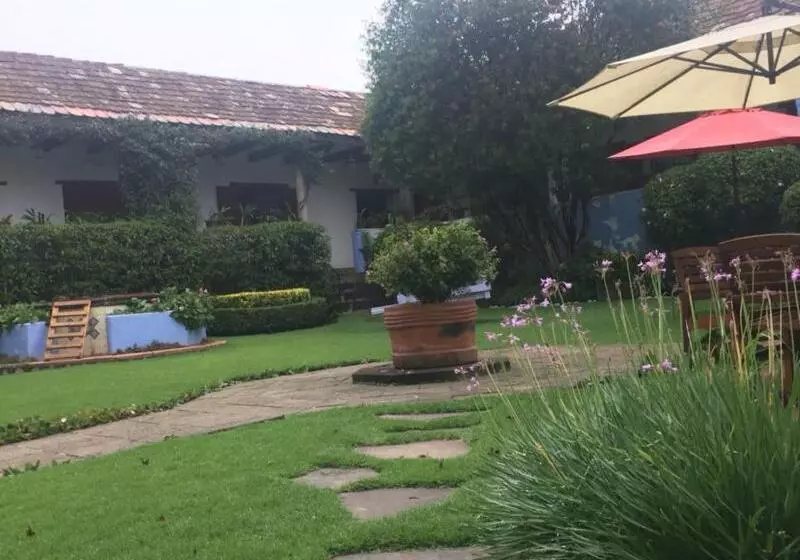 Hotelli La Casa Azul Huasca & Restaurante La Terraza