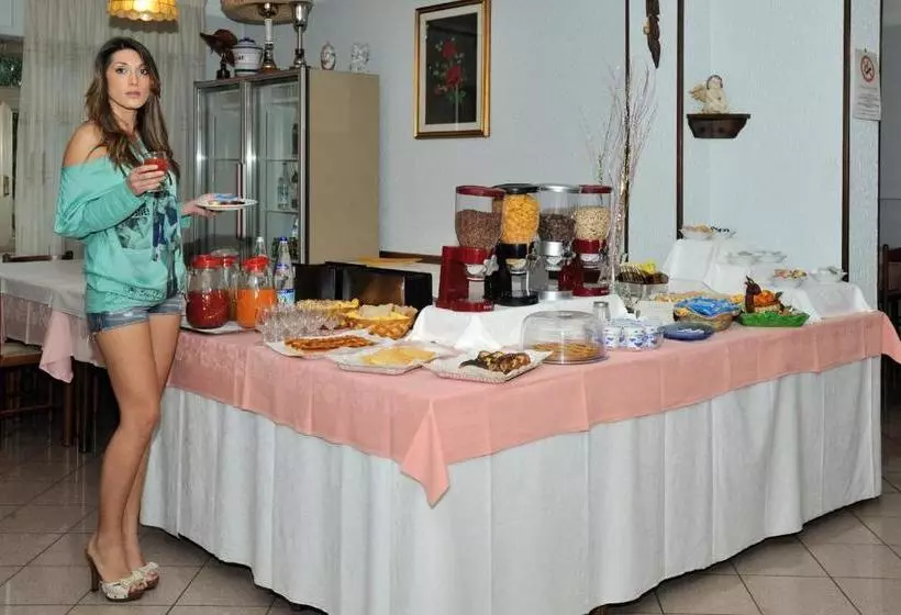 هتل Lidia