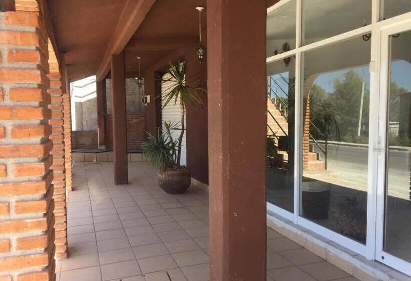 酒店 Lienzo Charro Ii