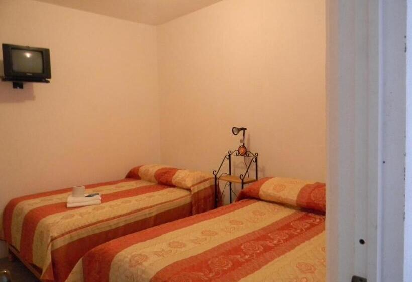 酒店 Lienzo Charro Ii