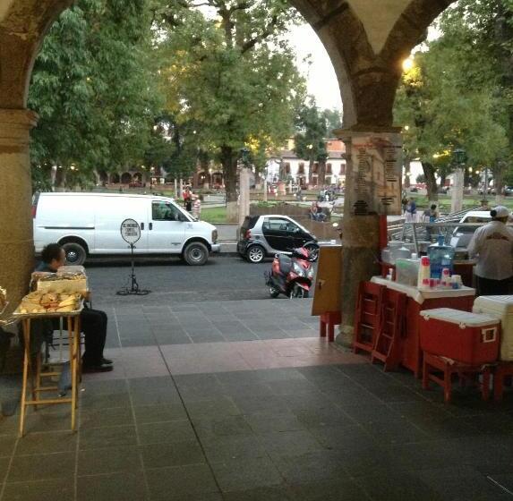 فندق Los Escudos