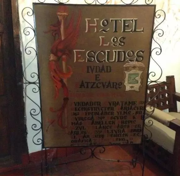 ホテル Los Escudos