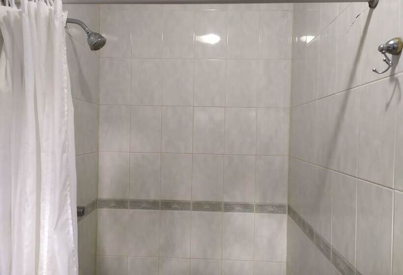 هتل Quetzalcóatl