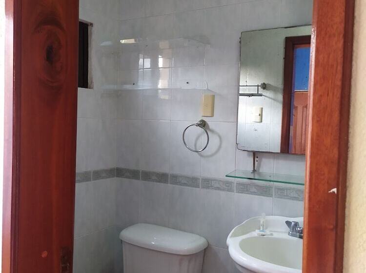 هتل Quetzalcóatl