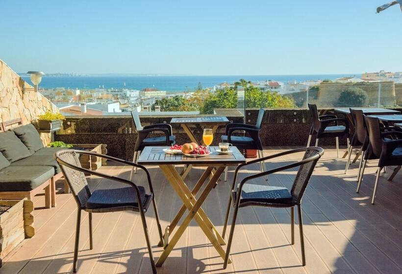 Lagos Uptown Bed & Breakfast