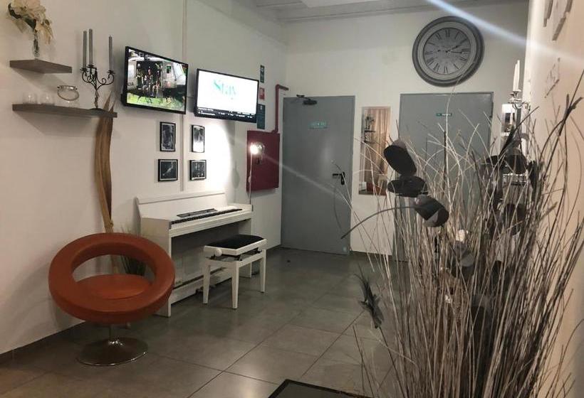 پانسیون Stay Inn Funchal