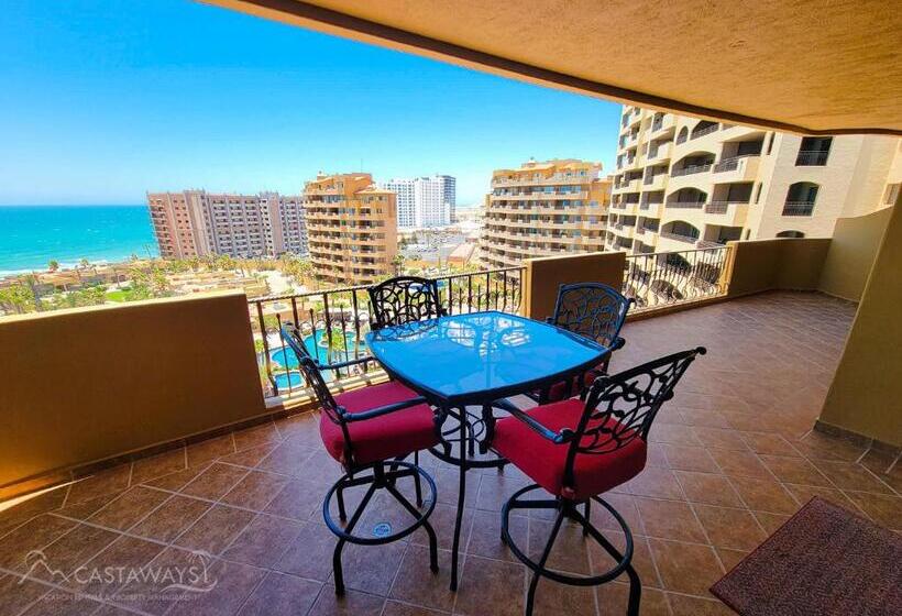 Lomakeskus Bella Sirena Rocky Point By Castaways