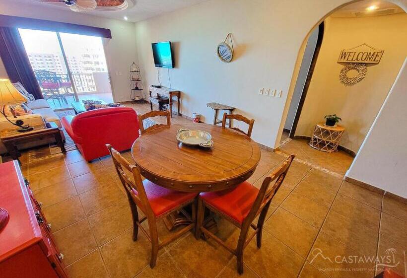 Lomakeskus Bella Sirena Rocky Point By Castaways