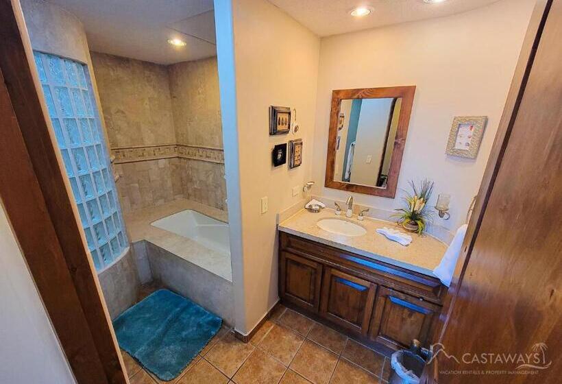 Lomakeskus Bella Sirena Rocky Point By Castaways