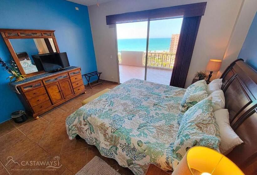 Lomakeskus Bella Sirena Rocky Point By Castaways