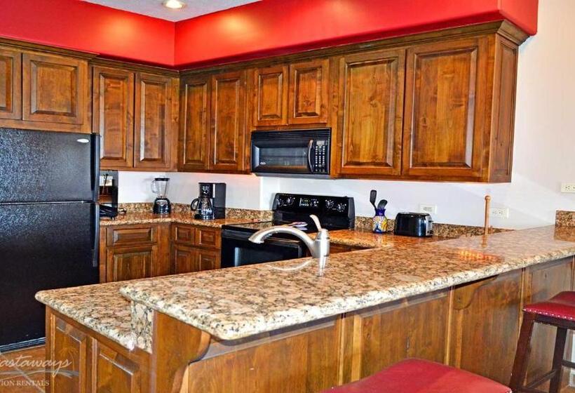 Lomakeskus Bella Sirena Rocky Point By Castaways