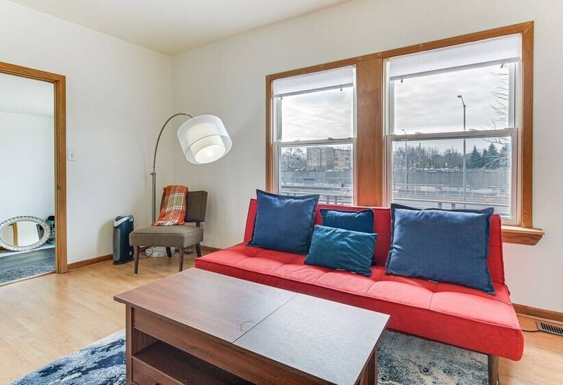 8 Mi To Chicago: Oak Park Home W/ Fenced Backyard!