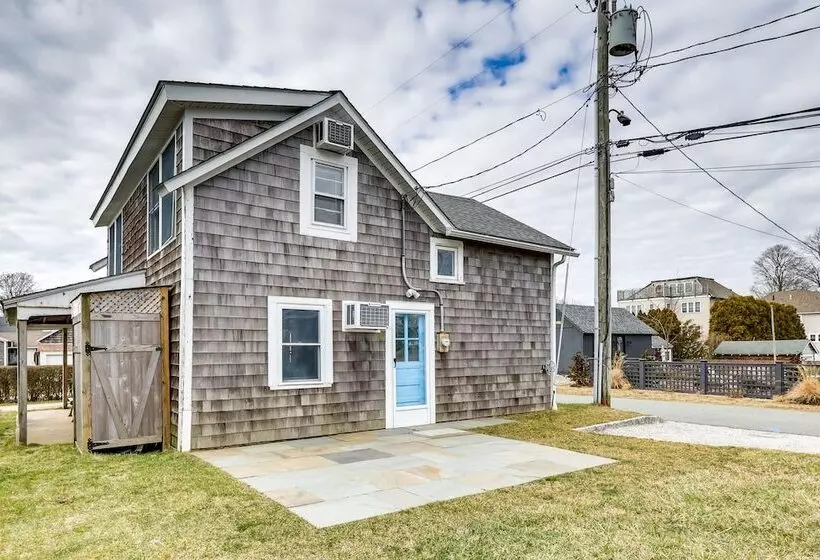 Charming Westbrook Cottage, Steps To Private Beach