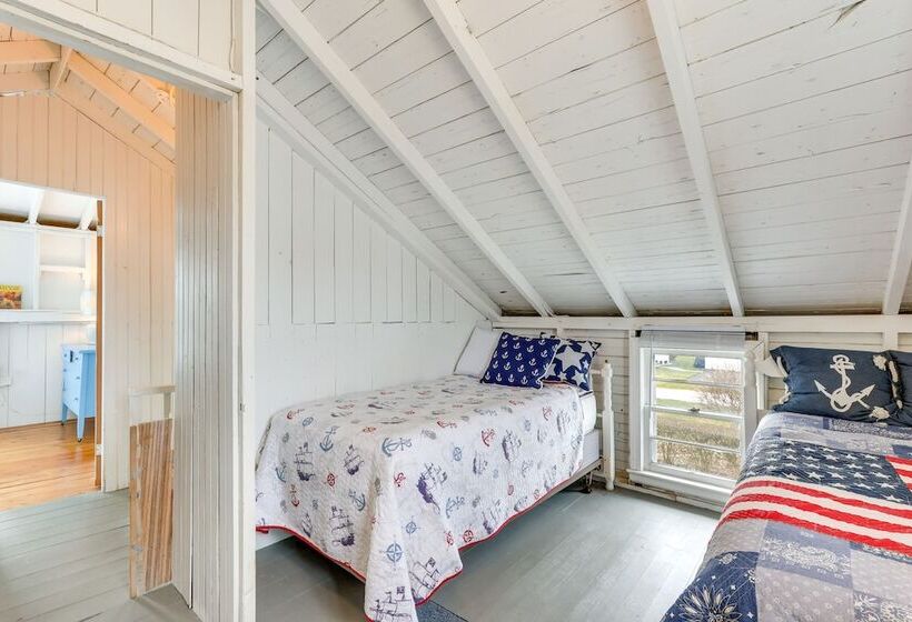 Charming Westbrook Cottage, Steps To Private Beach