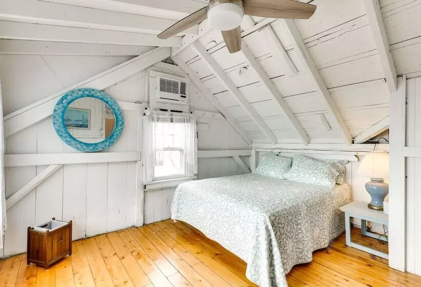 Charming Westbrook Cottage, Steps To Private Beach