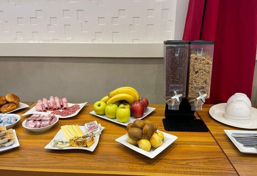 Отель Hôtel Elaïa